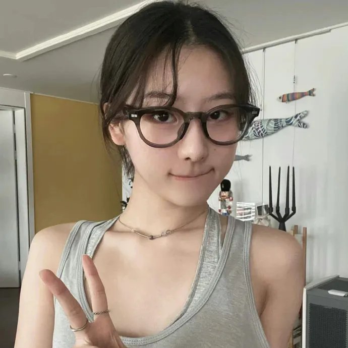 白痴盒子 海报